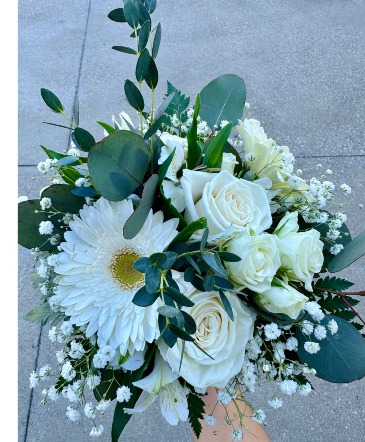 Handheld White Mixed for Homecoming Fresh Mixed in Shreveport, LA | LaBloom Florist
