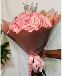 EXQUISITE HAND-TIED ROSES BOUQUET  ROSES