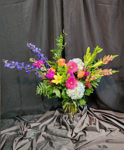 Hannah Luxury Vase of Flowers