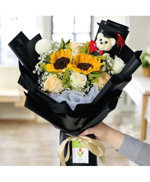 Happy Graduation - Sunflower Bouquet 
