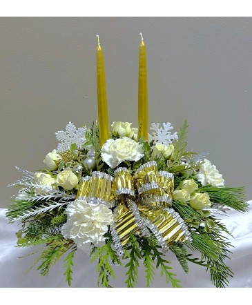 Silver and Gold Centerpiece   in Virginia Beach, VA | Flower Lady