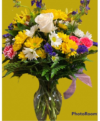Happy Mix Vase arrangement 