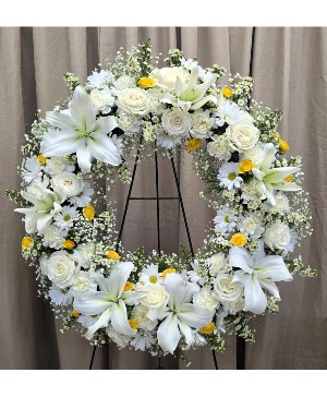 HARMONY WREATH STANDING SPRAY