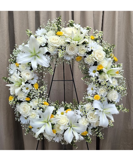 HARMONY WREATH STANDING SPRAY
