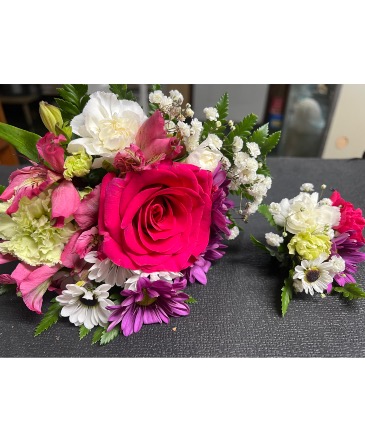 HCF prom bouquet & boutonnière  Prom set in Angola, IN | HALSEY'S COUNTRY FLOWERS