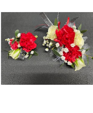HCF wrist corsage & boutonnière  Corsages & boutonnière 