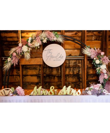 Head Table Rentals  in Freeman, SD | Vintage Vault Floral