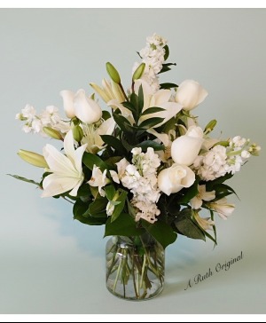classic all white arrangement 