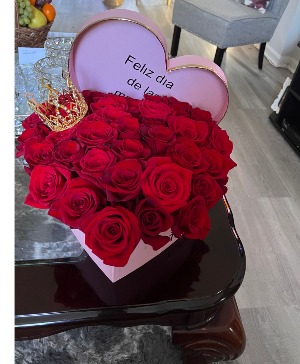 Heart Box   Heart Box of  16 red Roses or more 