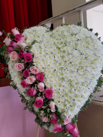 Heart Funeral 24 x inch