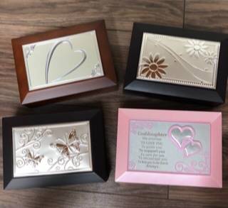 Personalized jewelry boxes  Price includes engraving 