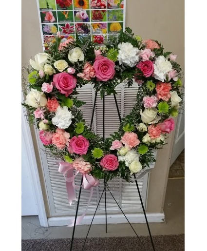 Heart standing wreath 