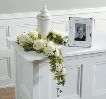 Heartfelt Tribute Urn Flowers in Riverside, CA | Willow Branch Florist of Riverside