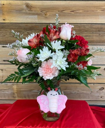 Hearts Aflutter Fresh Arrangement in Rossville, GA | Ensign The Florist