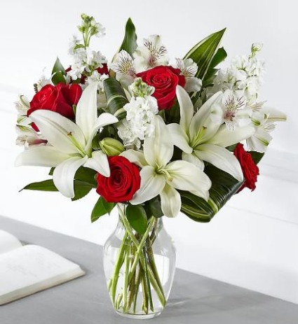 Hearts Embrace Arrangement 