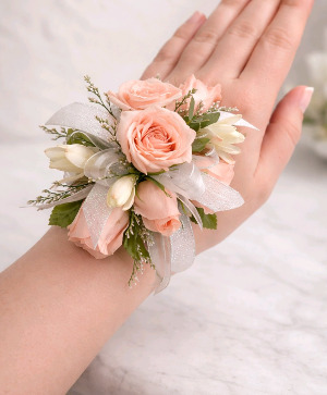 HEARTS OF TUBEROSE Corsage