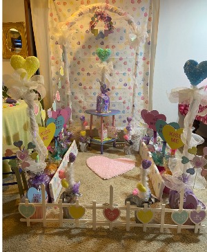 hearts r fun vignette rental pickup only this is great for selfies theme parties and more