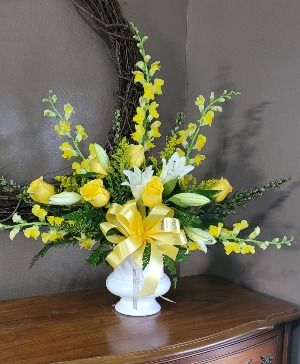 Heavenly sunrise Urn arrangement 
