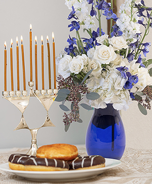 Hints of Sapphire Lifestyle Arrangement