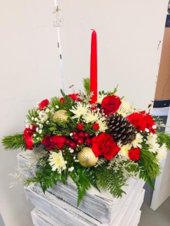 Holiday Cheer Centerpiece