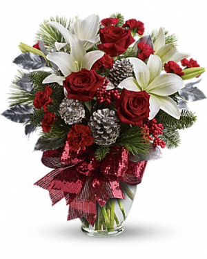 Holiday Enchantment TWR07-1 17"(w) x 19"(h)