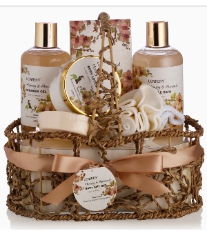 Home Spa Gift Basket Honey & Almond Scent, Bath & body 