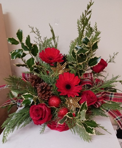 Hometown Christmas Basket 