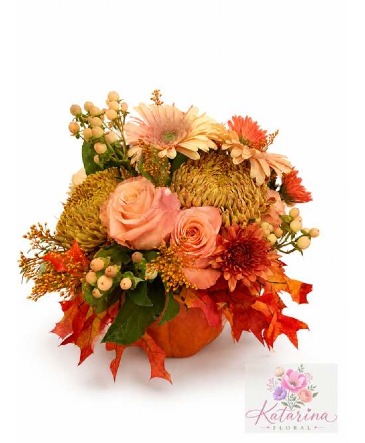 Honeyed Maple Harvest Pumpkin Centerpiece in Hackettstown, NJ | KATARINA FLORAL