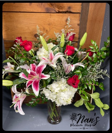 Hopeless Romantic  in Bryan, TX | NAN'S BLOSSOM SHOP