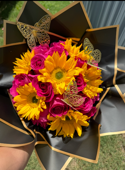 Hot Pink Roses & Sunflowers 