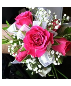 Hot Pink Spray Rose wristlet  Wrist corsage 