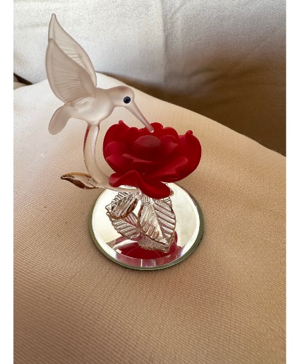 Hummingbird with Red Rose 