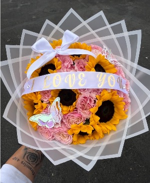 I LOVE YOU Flower Bouquet