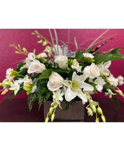 In His Arms Centerpiece