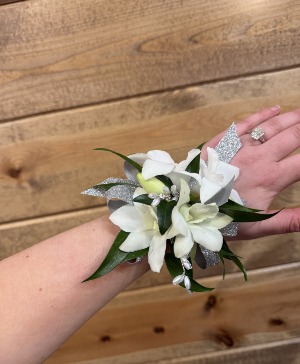 Ivory Spark Corsage 