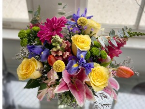 Jackson Square Beautiful vibrant mixture of seasonal flowers