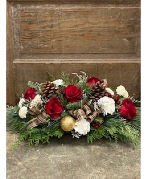 Jolly Christmas Centerpiece
