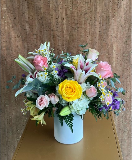 JUBILANT DREAM- WHITE SAVANNAH JAR FLOWER ARRANGEMENT