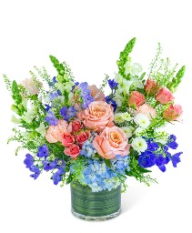 Juliette Dreamland Flower Arrangement