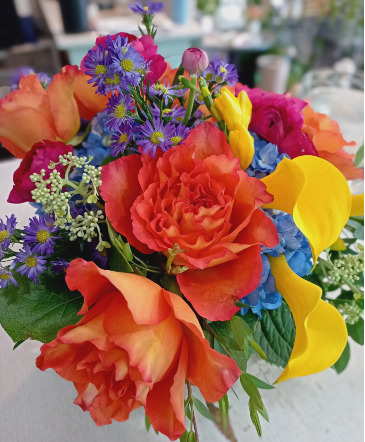 Just Because Arrangement Designer's Choice in Glastonbury, CT | THE FLOWER DISTRICT