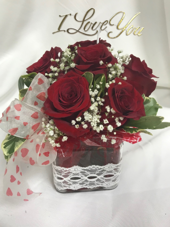 Love At First Sight Half Dozen Roses