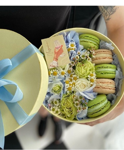 Key Lime Mac Gift box  