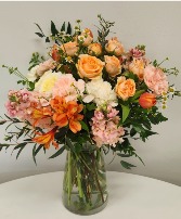 KMD2501 Peaches and Cream Mom Vase