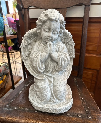 Kneeling Angel Planter 