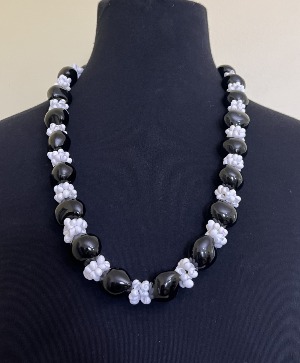 Kukui Nut Lei 