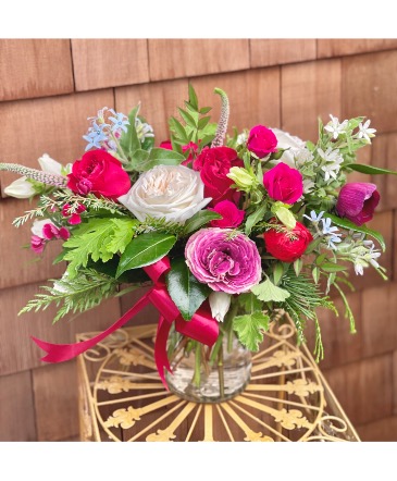 La Joie Vase Bouquet  in Florence, OR | LA JOIE FLEURI