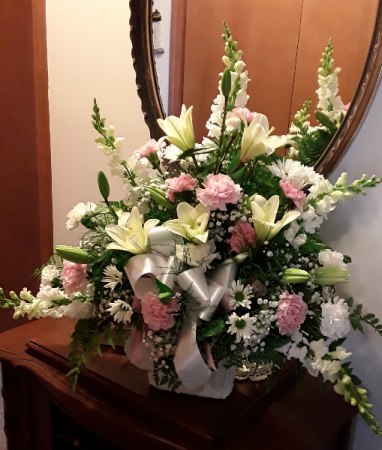 Lace Fresh funeral spray