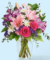 Lace & Pearls Bouquet 