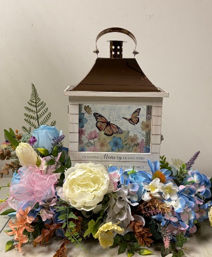  Lantern in a Garden Sympathy Arrangement