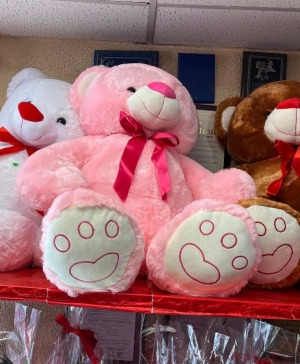 Large Cuddly Bear w/wo Roses and Candy 